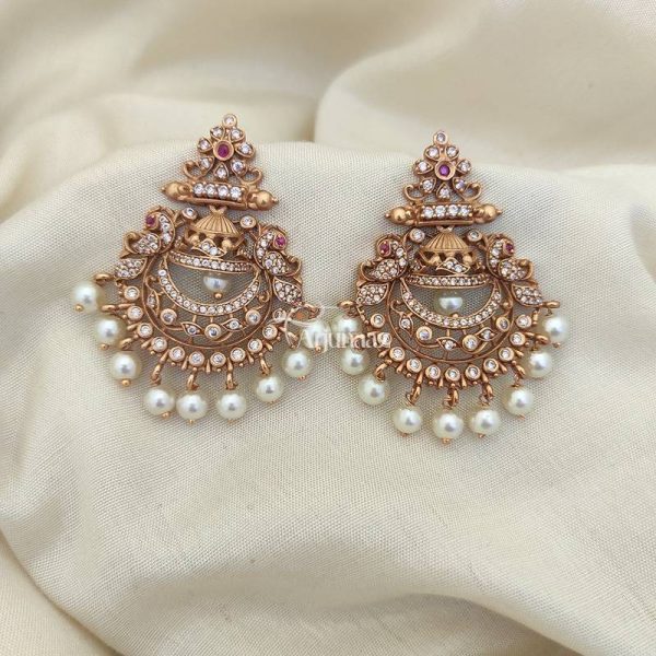 Pretty Chandbali Earrings