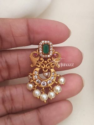 Grand Dual Peacock Design Choker