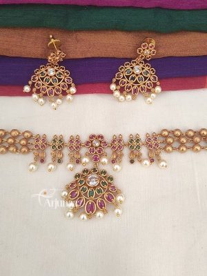 Beautiful Flower Design Choker