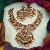 Grand Pearl Drop Imitation Necklace