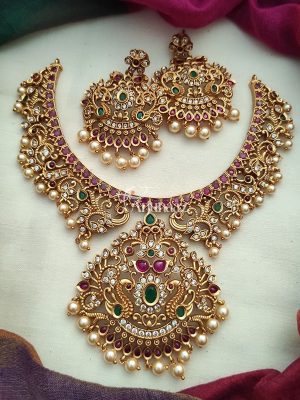 Grand Pearl Drop Imitation Necklace