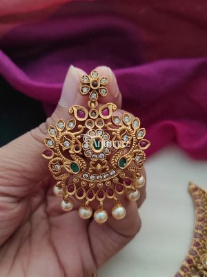 Grand Pearl Drop Imitation Necklace