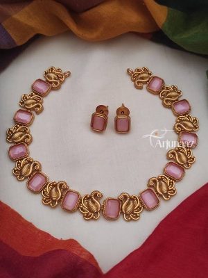 Swan Design Matte Finish Necklace