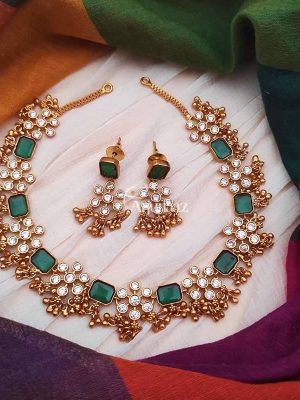 Luxurious Loreal Matte Fininsh Necklace