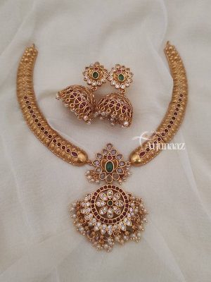 Elegant Halsi Design Necklace