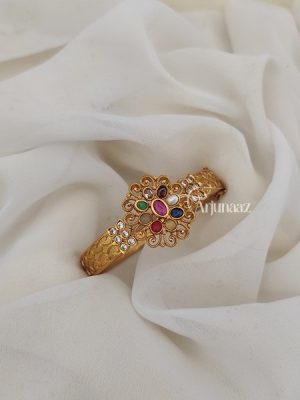 Dazzling Navarathna Stones Bracelet