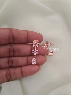 Attractive Diamond Light Weight Necklace