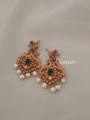 Beautiful Flower Design Earrings