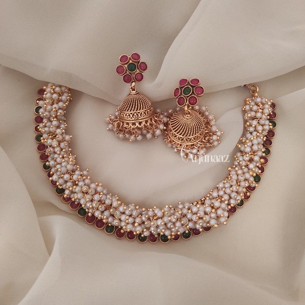 Beautiful Pearls Loreal Necklace