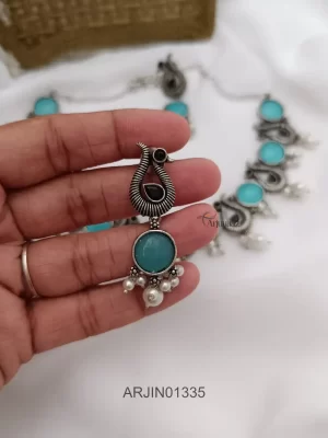 Traditional Torquiose Black Swan Necklace