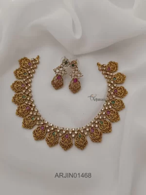 Leaf Design Stone Necklace