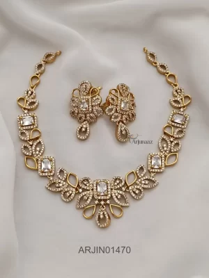 White Stone Sparkle Necklace