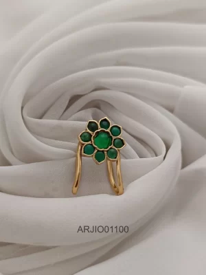 Stunning Floral Green Finger Ring