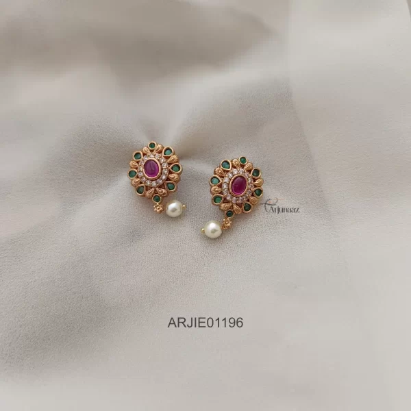 Traditional Flower Emarald Earrings