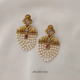 Pearl Chain Dangler Earrings