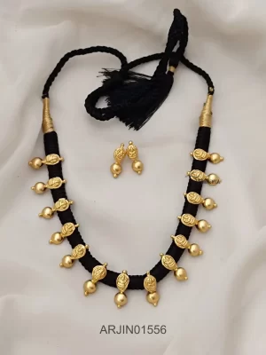 Lakshmi Mango Thread Necklace
