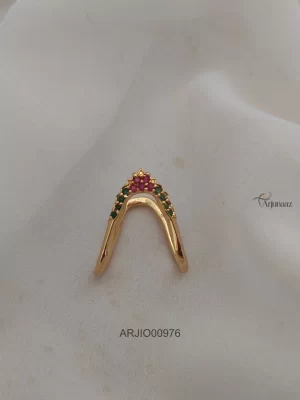 Simple Neli Mothiram Ruby & Emerald Finger Ring