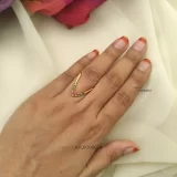 Simple Neli Mothiram Ruby & Emerald Finger Ring