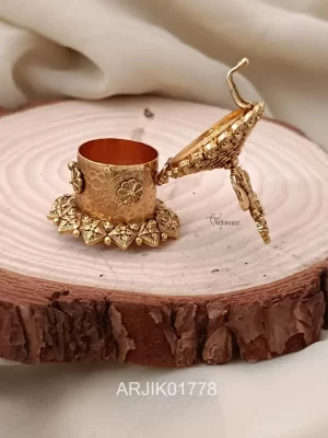 Gokul Krishna Floral Kum Kum Box