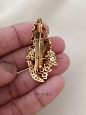 Bridal Leaf Design Saree Pin