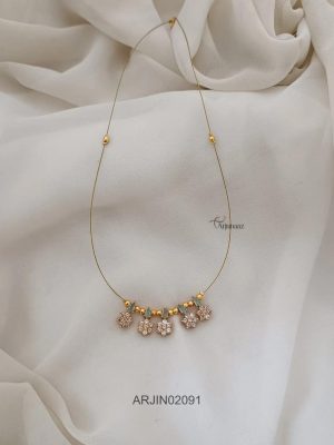 Trendy Center Floral Design Invisible Necklace