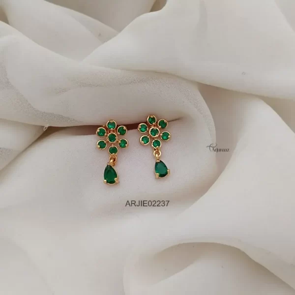 Daimond Look Floral Green Earrings