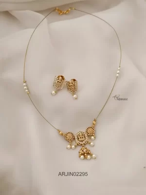 Traditional Invisible Necklace Set