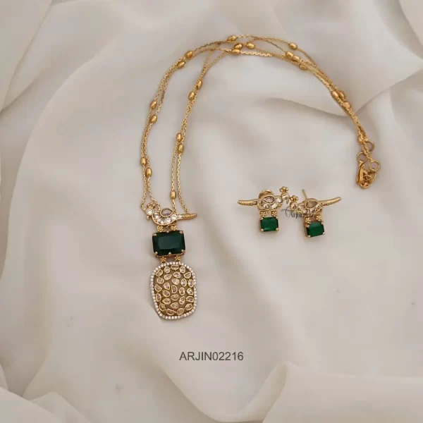 Emerald Bird Layered Thin Chain Necklace