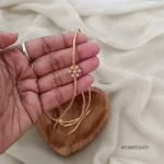 Single White Stone Star Mugappu Chian