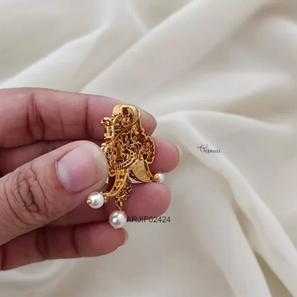 Radha Krishna Tiger Nail Pendant