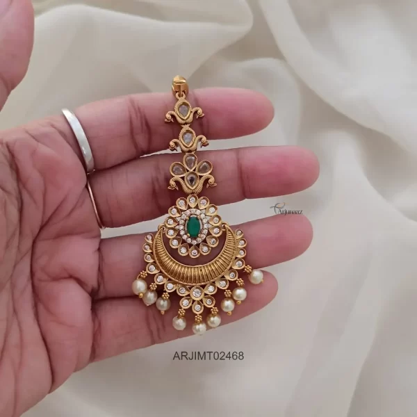 Green and White Stone Tikka
