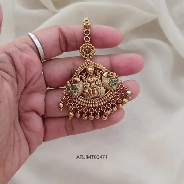 Matte Finish Lakshmi Maang Tikka