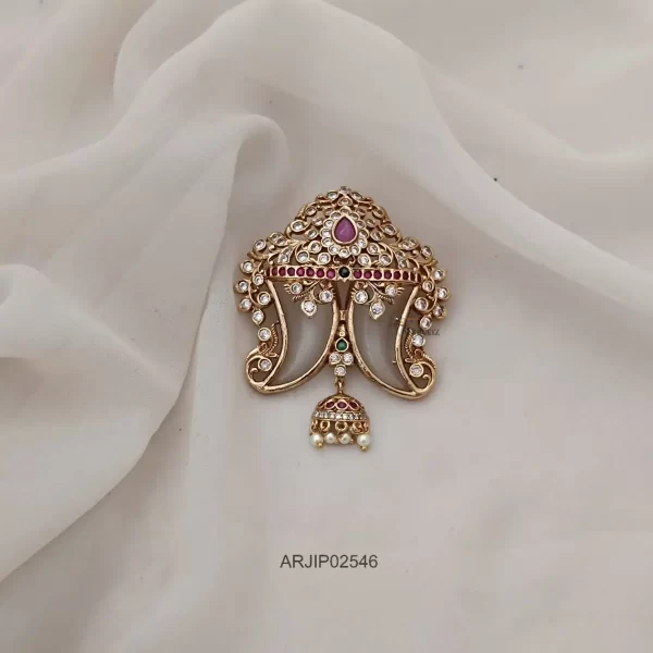 Traditional Stone Claw Pendant