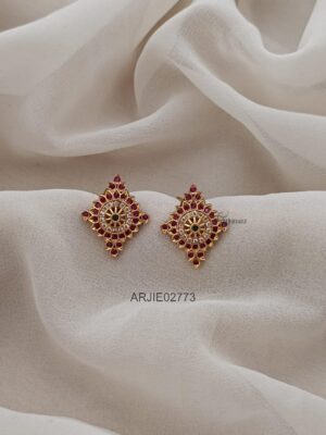 Shangu Design Stud Earrings