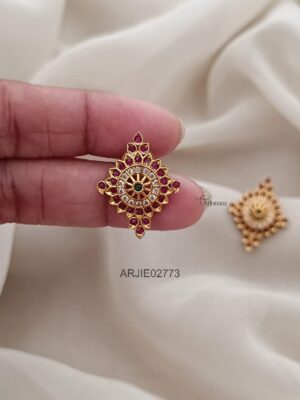 Shangu Design Stud Earrings