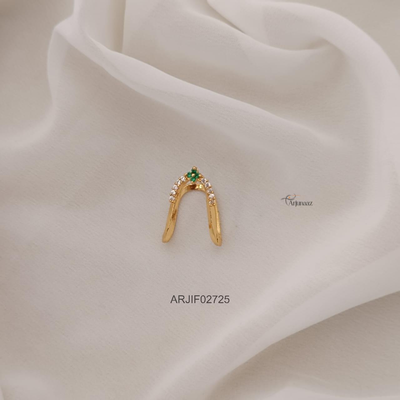 2725-02 Floral Green and White Vanki Finger Ring