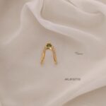 Green and White Vanki Finger Ring