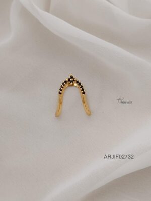 Black Stone Vanki Finger Ring ARJIF02732