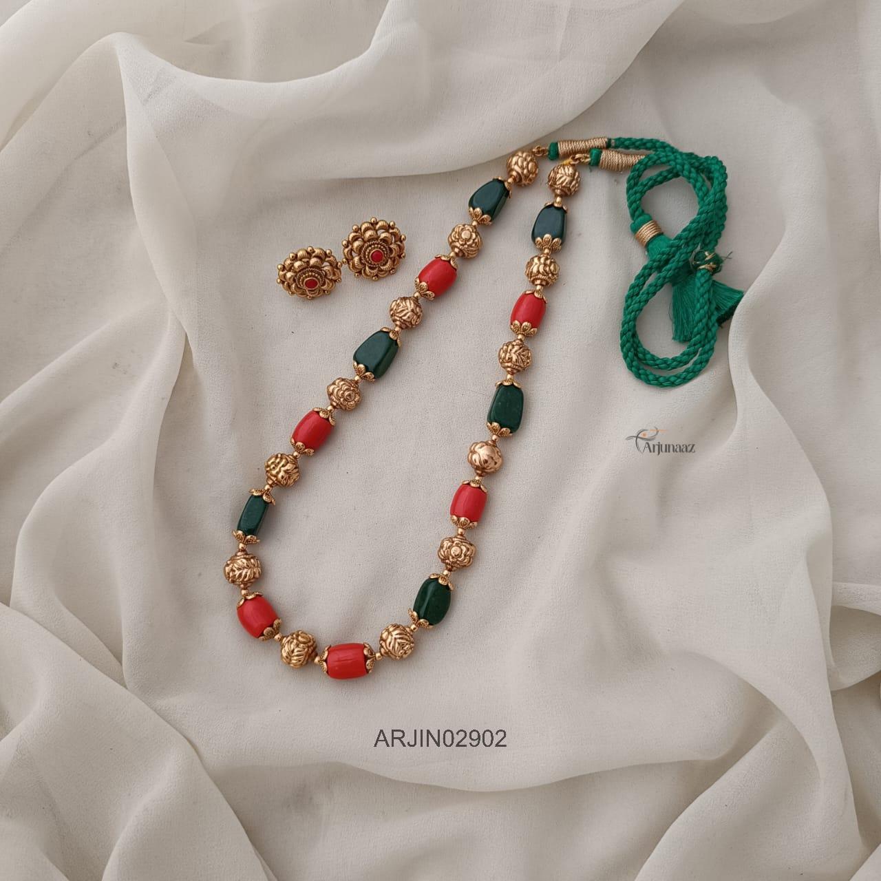 2902-01 Coral and Emerald Beads Necklace