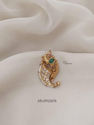 Peacock Nail Pendant ARJIP02978