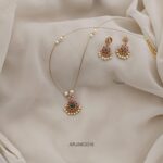 Floral Kemp Invisible Necklace