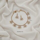 Light Weight Hook Drop Necklace